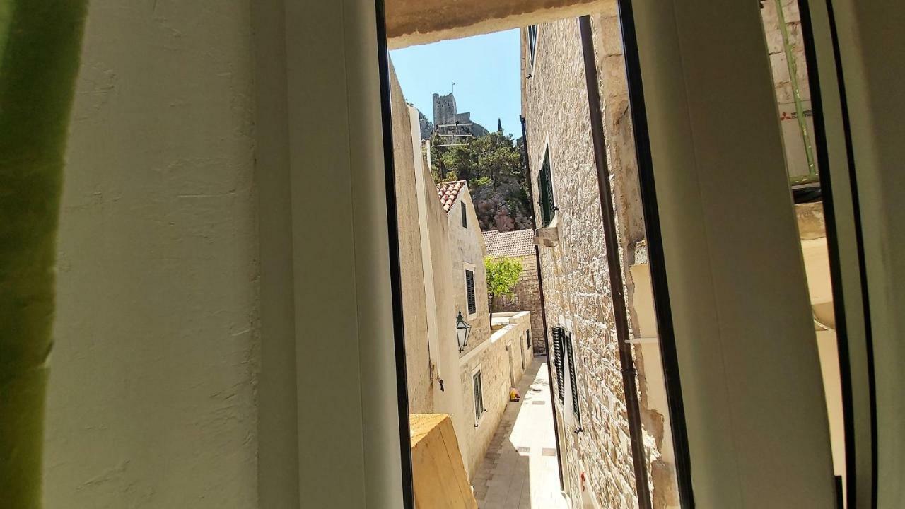 Apartment Mandic オミシュ エクステリア 写真