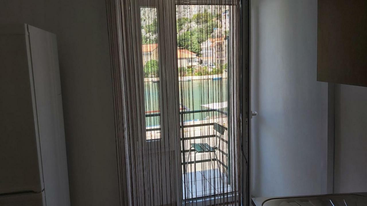 Apartment Mandic オミシュ エクステリア 写真